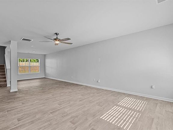 4th image of 4008 Bobtail Ct