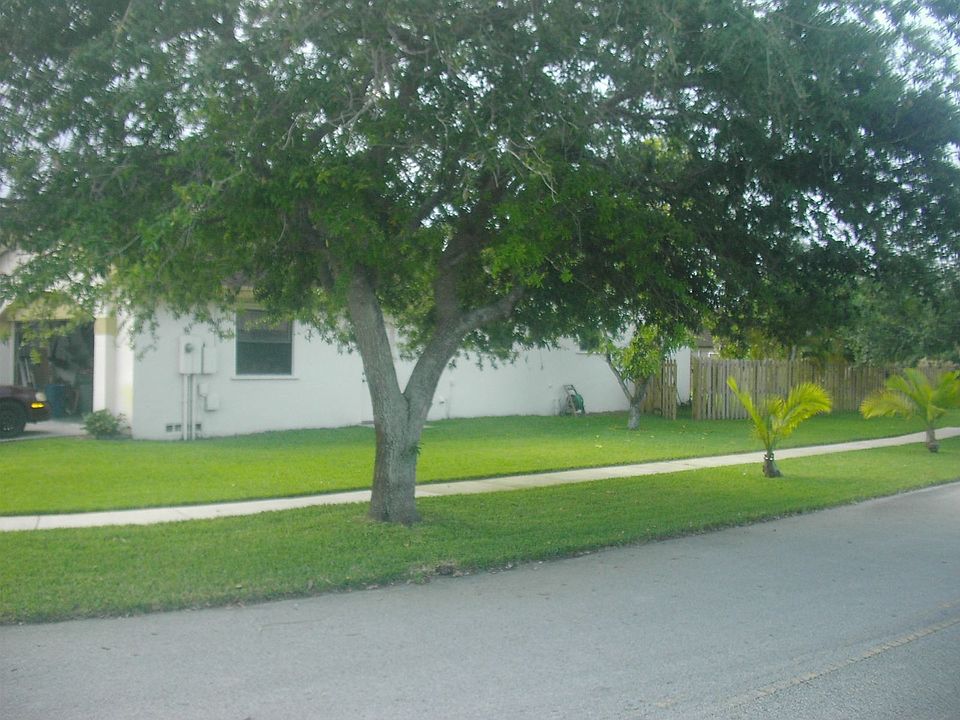 Side House 