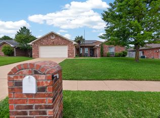 11274 Meadows Dr, Flint, TX 75762
