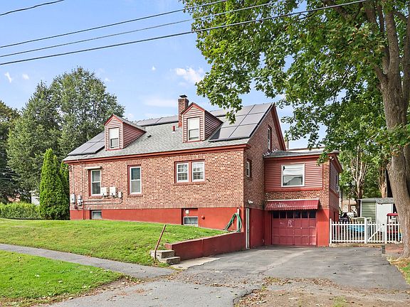5th image of 45 Stoddard Ave