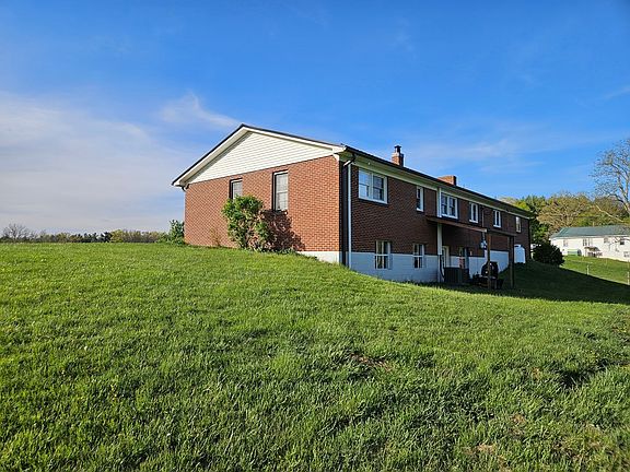 3rd image of 1225 Coon Ridge Rd