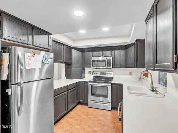 526 N HOBSON Plaza, Mesa, AZ 85203