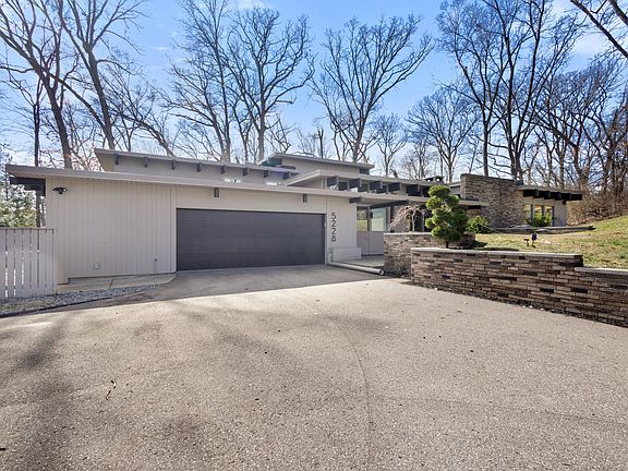 3rd image of 5228 Ridgebrook Dr