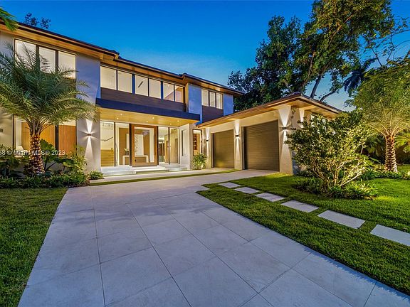 2nd image of 46 Bay Heights Dr