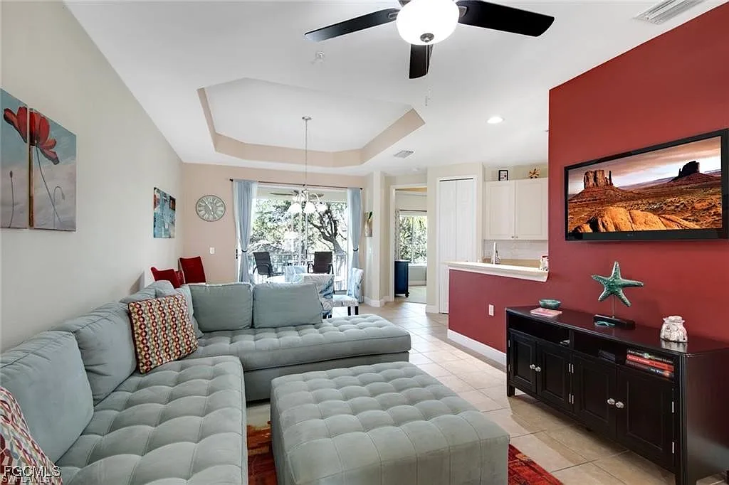 2 bed, 2.0 bath, 1279 sqft, $4,800 — Photo 4