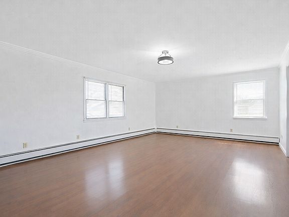 3rd image of 82A 5th Ave #1