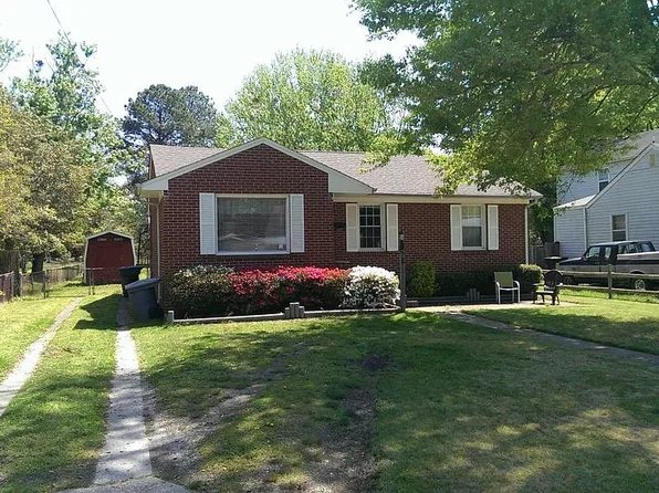 11 Warner Rd, Hampton, VA 23666