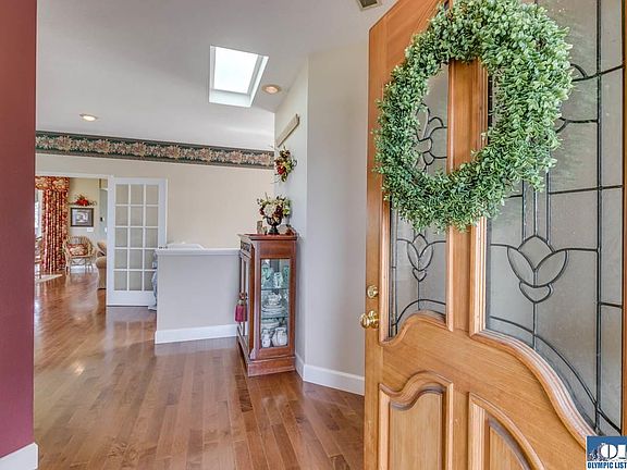 4th image of 705 Christman Pl