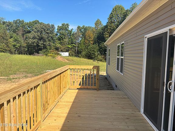 5th image of 1393 Daysville Rd