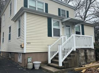 1690 State St, Hamden, CT 06517