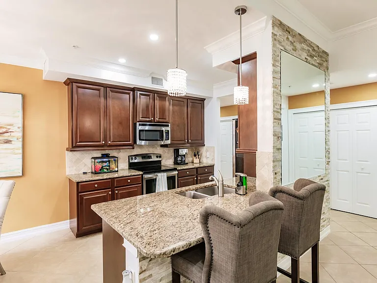 28090 Sosta Ln — Photo 9
