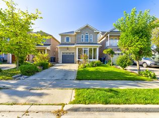 4 Dunlop Ct, Brampton, ON L6X4Z8