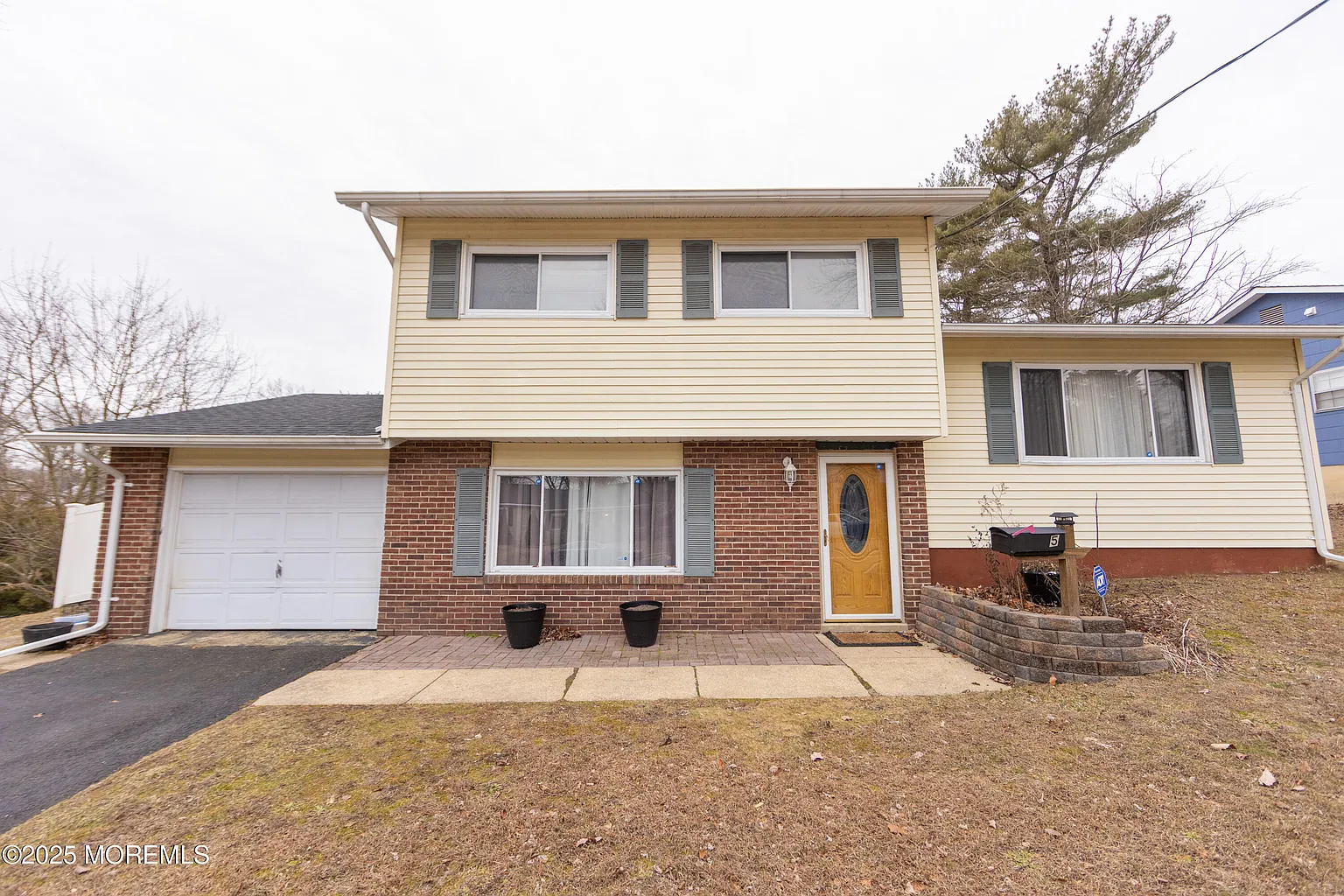 5 Atlanta Drive photo 1