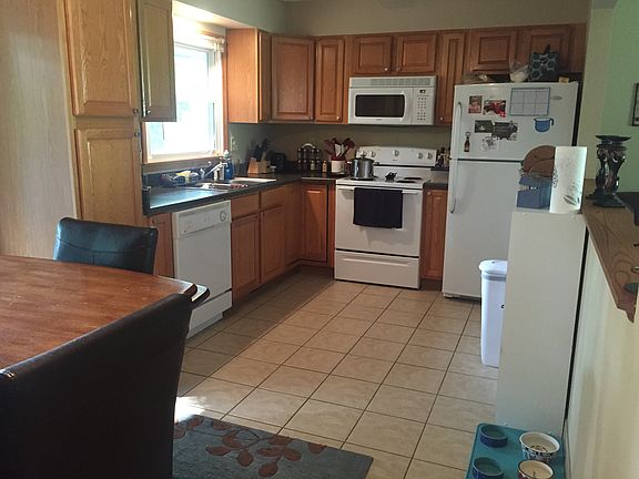 3rd image of 143 Inglewood St