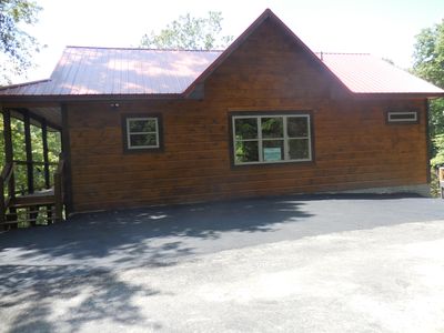 2253 Beach Front Dr, Sevierville, TN, 37876