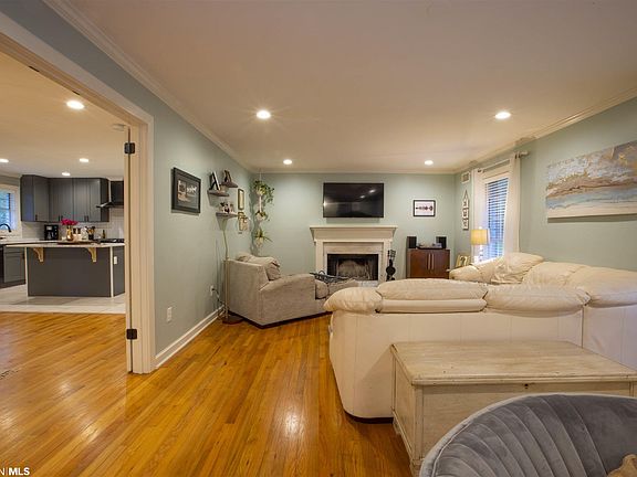 5th image of 7238 Charbon Dr