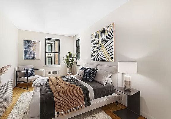 3rd image of 30 E 38th St APT 1C