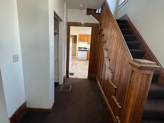 4th image of 524 S Forest Ave #A