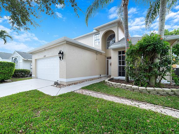 2nd image of 1323 Fairfax Circle E