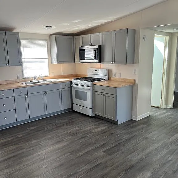 111 Dugan Ct — Photo 12