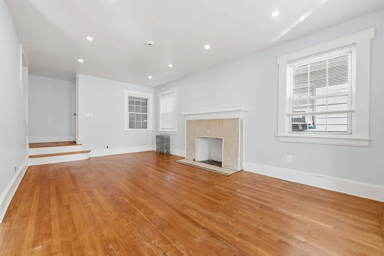 3 bed, 1949 sqft, $3,200 — Photo 4