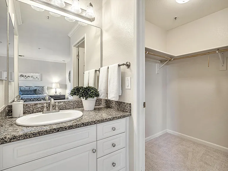 440 Bollinger Canyon Ln #194 — Photo 16