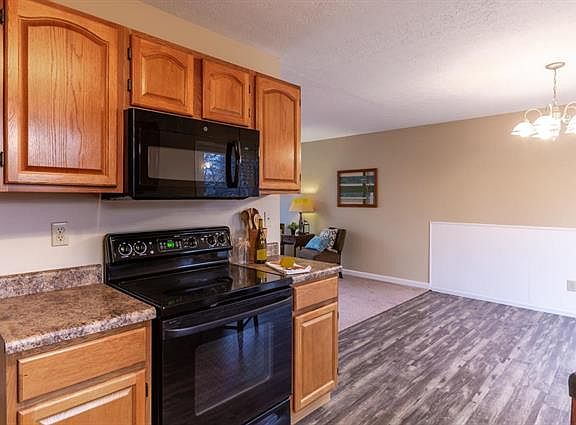 5th image of 330 Saint Anthony Dr