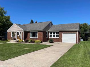 329 E Irwin St, Bad Axe, MI 48413