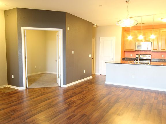5th image of 4100 N Albion St Unit 422