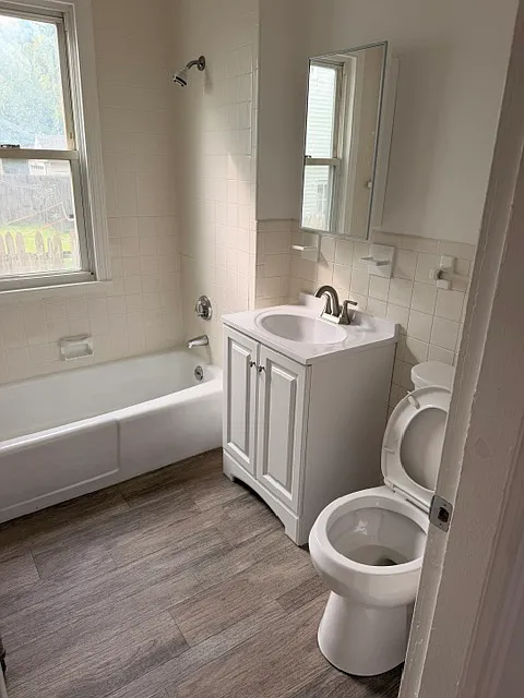 2 bed, 1400 sqft, $1,600 — Photo 4