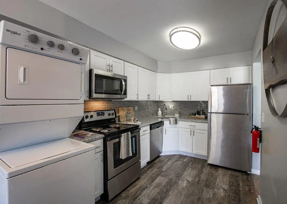 Imperial Gardens Apartment Homes
