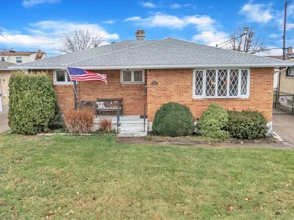 204 Diane Dr, Cheektowaga, NY 14225