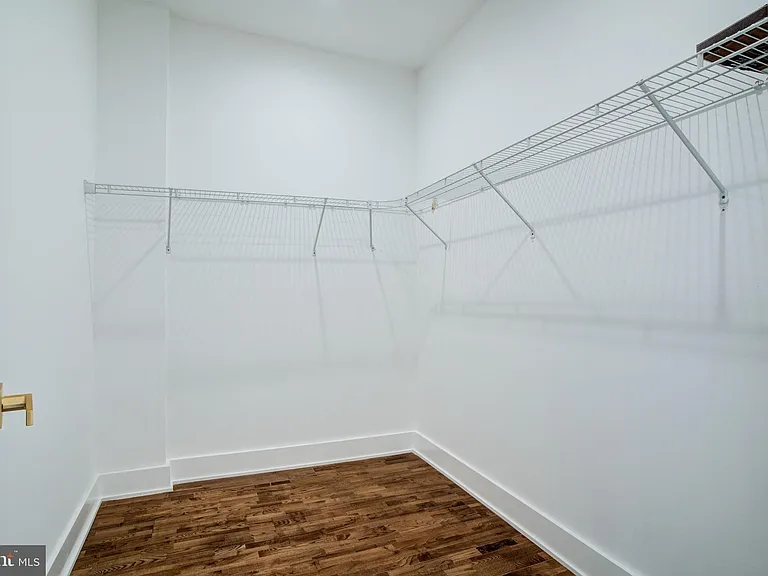 3038 Salmon St — Photo 28
