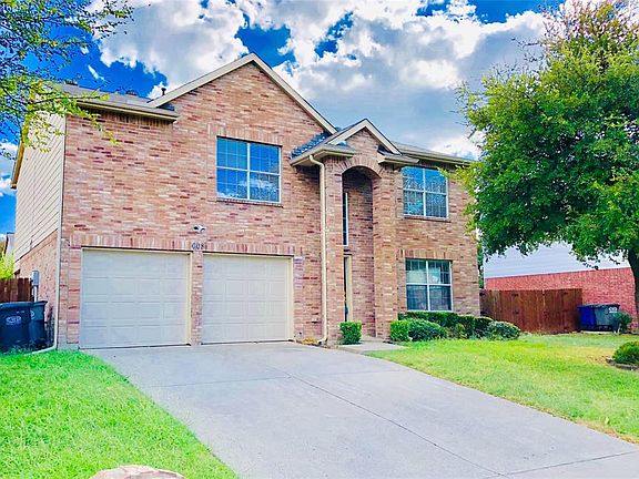 3rd image of 608 Alcove Dr