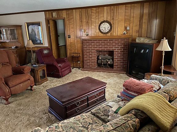 4th image of 1737 W 35th Hwy