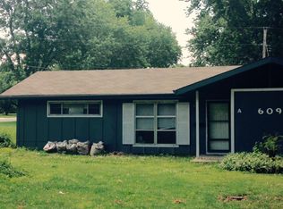 609 NW Little Ave APT A, Lees Summit, MO 64063
