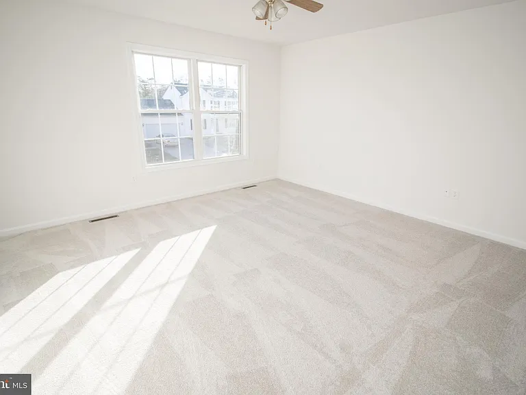 21421 Mary Margaret Ct — Photo 33