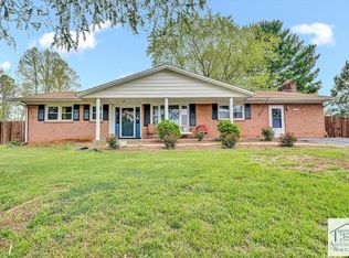 272 Glen Oak Cir, Ridgeway, VA 24148