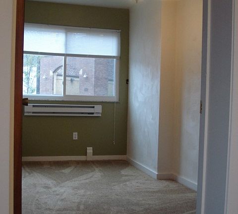 4th image of 103 Virginia Ave #1