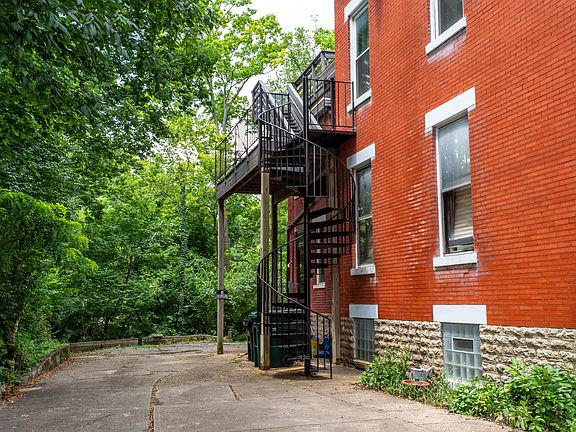 3rd image of 403 Purcell Ave APT 2