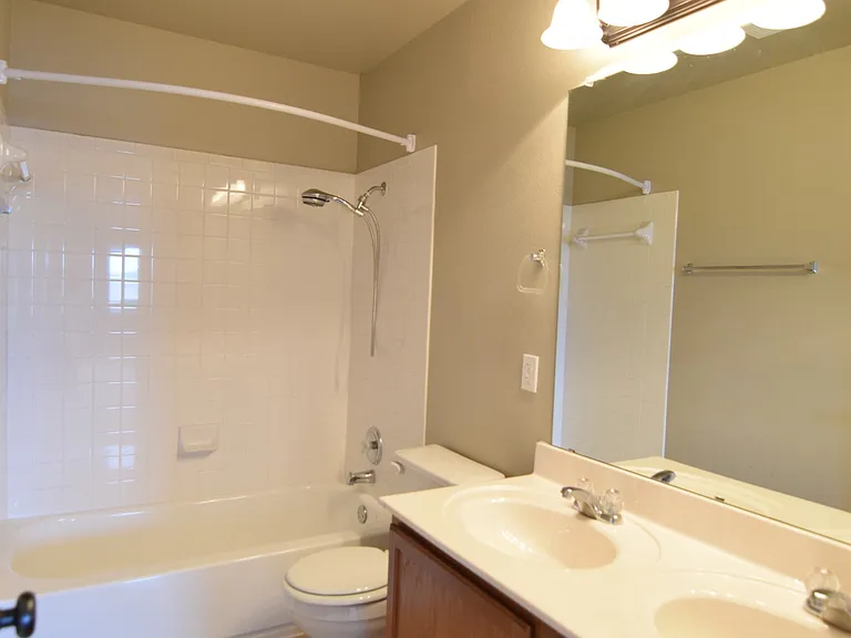 2203 Ryan Dr — Photo 23