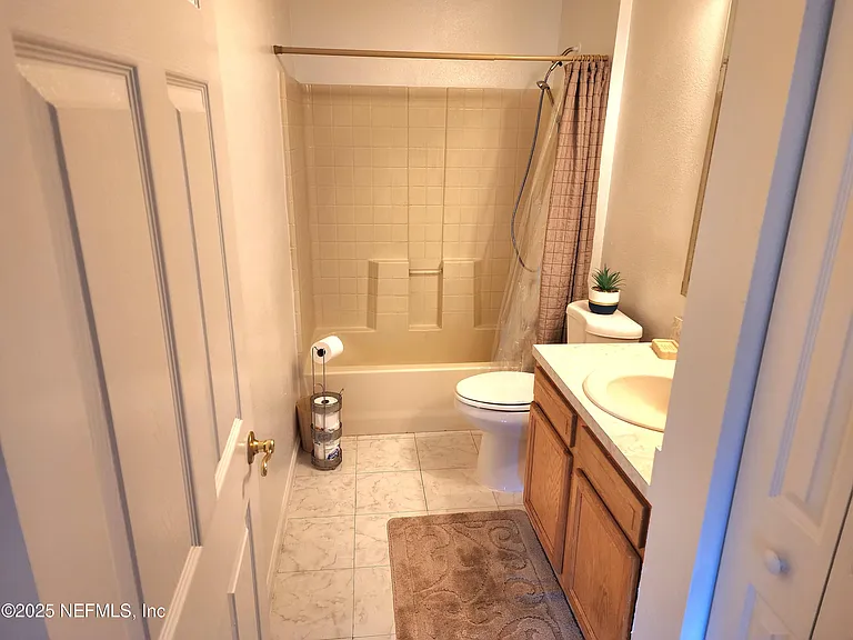 2345 W 15th St — Photo 8