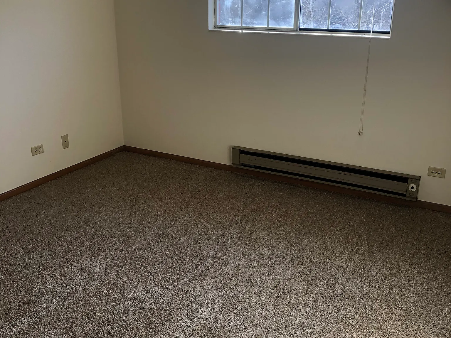2 bed, 850 sqft, $1,375 — Photo 4
