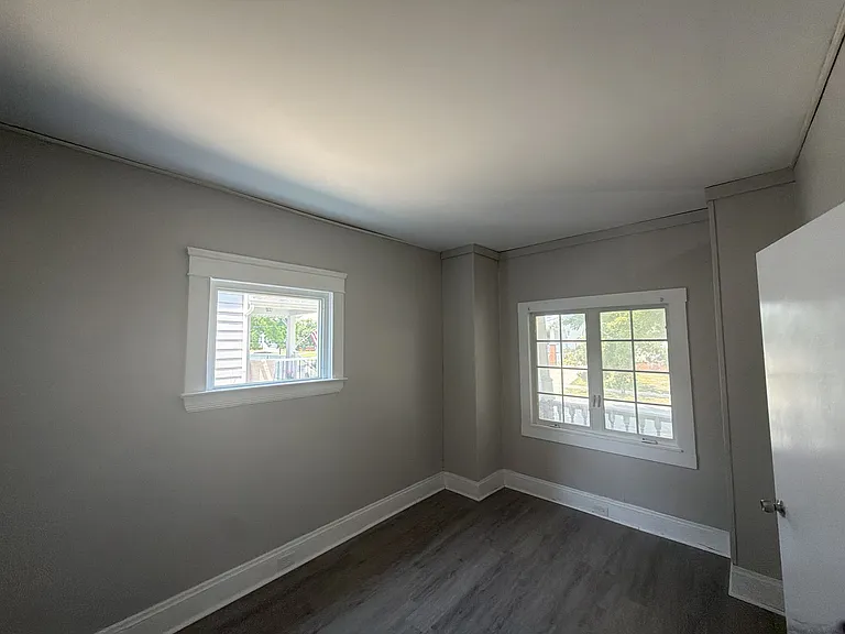 2305 Tate Ave — Photo 5