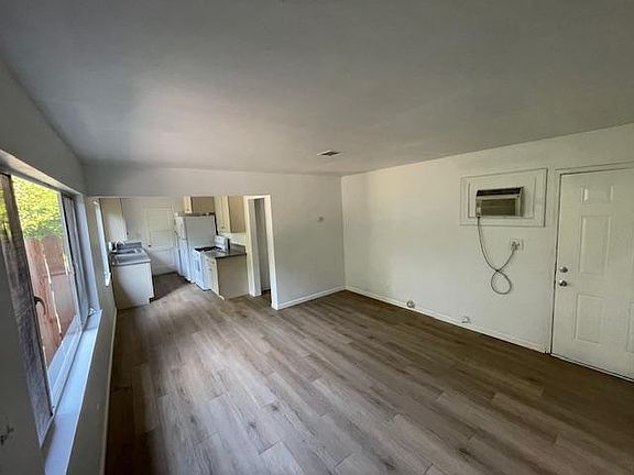 5th image of 322 W H St