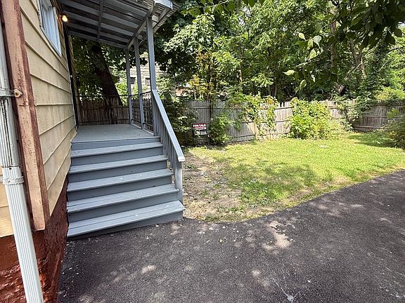 4th image of 4161 E 123rd St