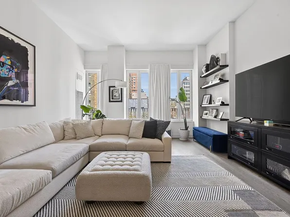 230 W 78th St APT 6A, New York, NY 10024