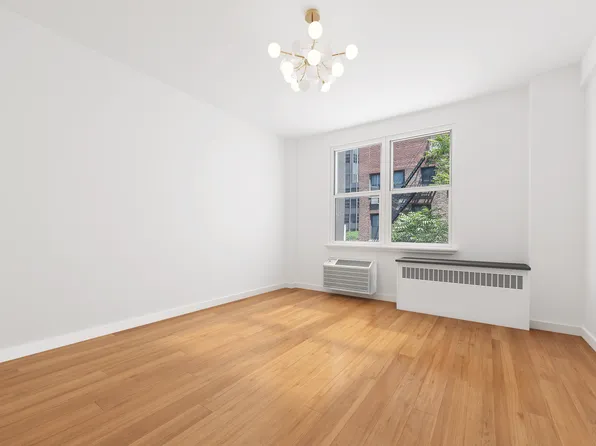 221 East 50th Street 6D/7D image 17 of 18