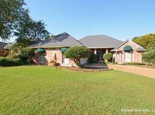 2207 Woodbridge St, Bossier City, LA 71111