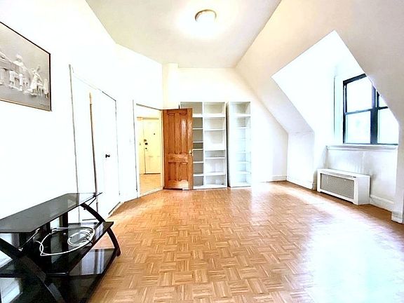 5th image of 638 W End Ave #5E